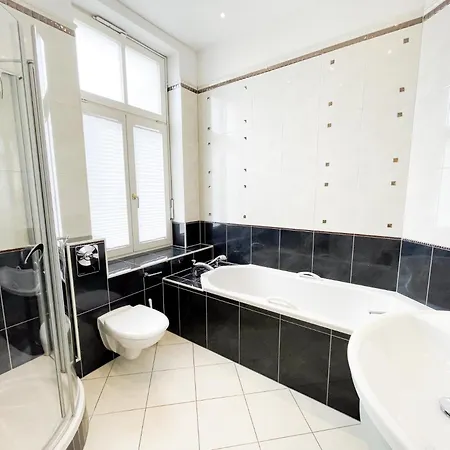 Luxus-fewo In Bestlage: Wohnungseigene Sauna, Zwei Baeder, Grosszuegige Terrasse, Lift, Tiefgaragenstellplatz Casa vacanze